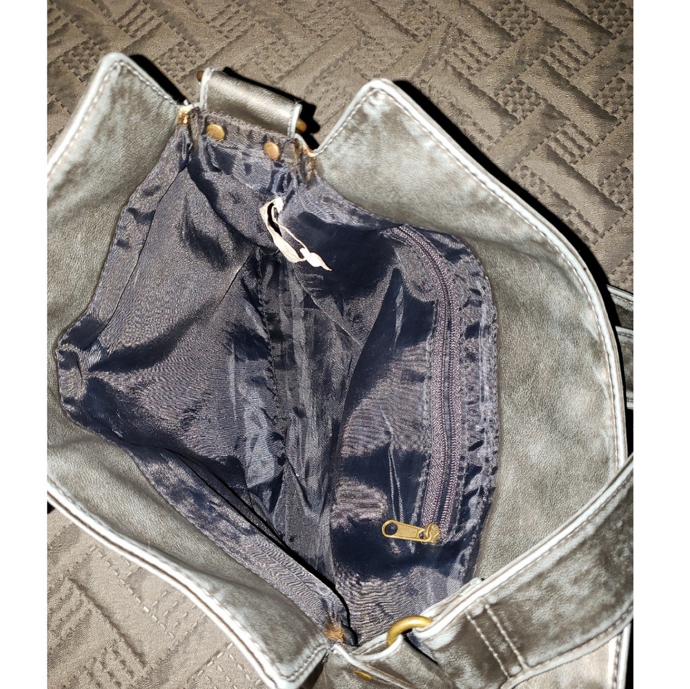 Purse - Picture 2 of 2